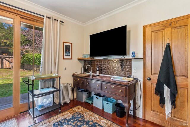 11900 Hwy 116, Guerneville, CA 95446 - sitting room featuring crown molding, baseboards, and wood finished floors