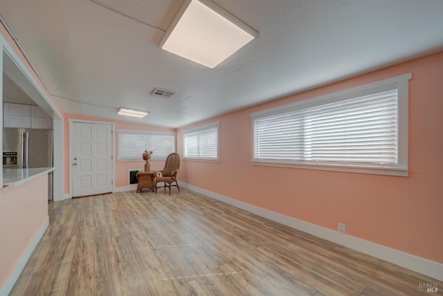 900 5th St, Fairfield, CA 94533 - unfurnished room with light wood finished floors and baseboards