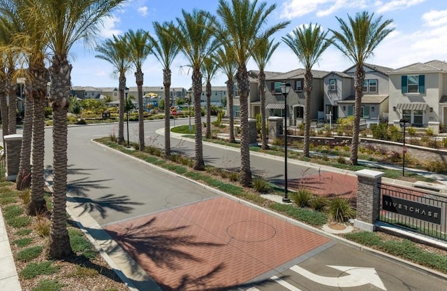 view of property's community featuring a residential view