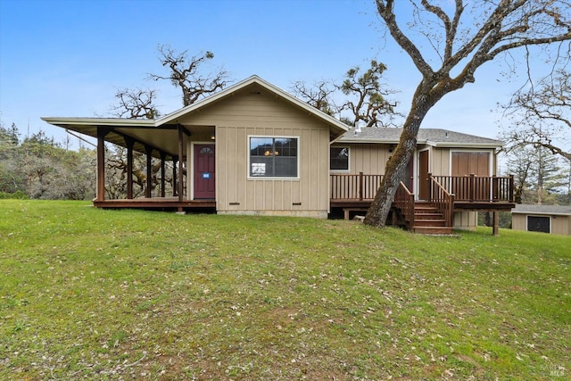 8401 Brandywine Dr, Ukiah, CA 95482 - view of front of home featuring a deck and a front yard