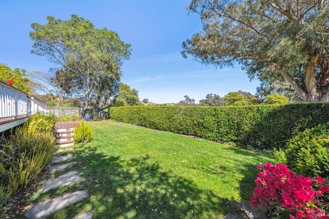 view of yard featuring fence