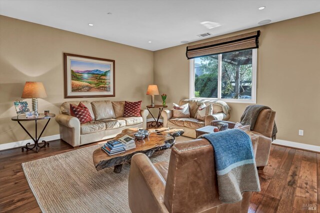 218 Saffron Ct, Napa, CA 94559 - living area with baseboards, dark wood-style floors, and recessed lighting