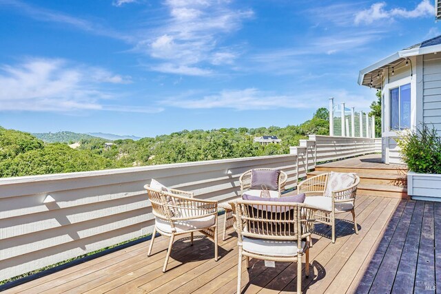 2227 Laguna Vista Dr, Novato, CA 94945 - view of wooden deck