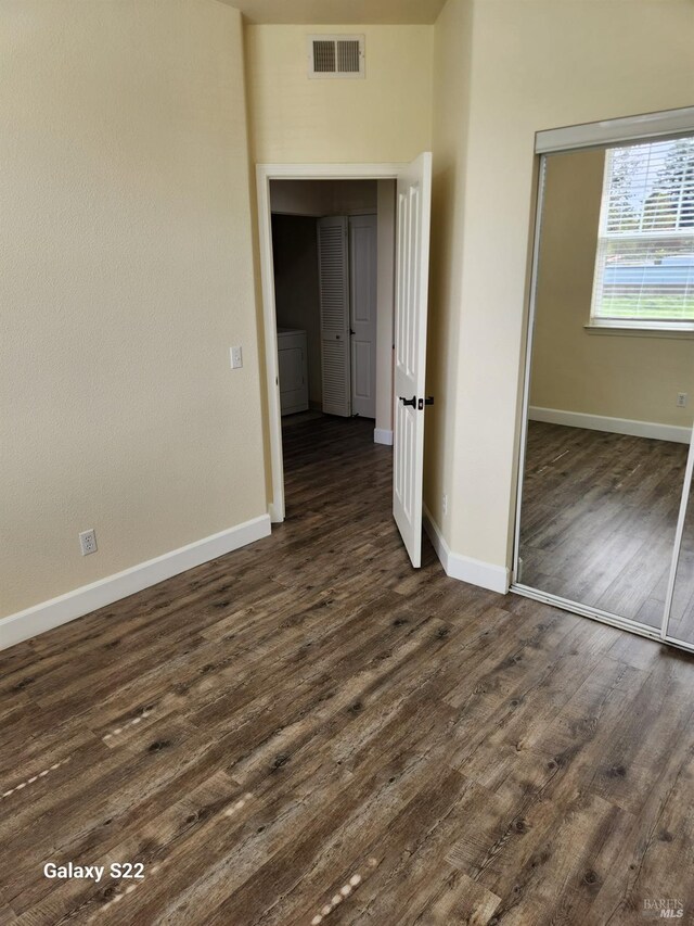 full bathroom featuring bathtub / shower combination, tile patterned floors, vanity, and toilet