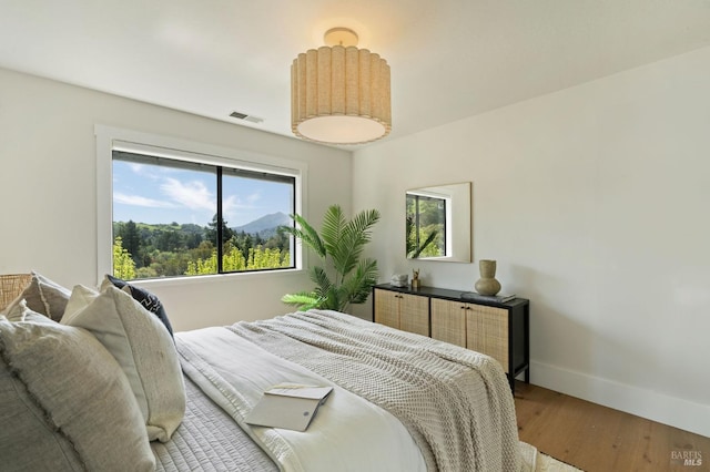155 Hidden Valley Ln, San Anselmo, CA 94960 - bedroom featuring baseboards, visible vents, and light wood-type flooring