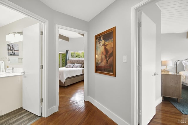 148 Kerns Ct, Napa, CA 94558 - corridor featuring wood finished floors and baseboards