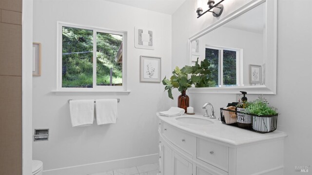 317 Olema Rd, Fairfax, CA 94930 - bathroom featuring toilet and shower / tub combo with curtain
