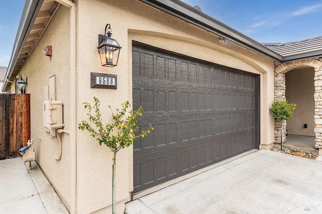 8568 Pinehollow Cir, Discovery Bay, CA 94505 - garage with fence and driveway
