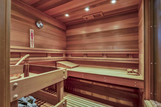 view of sauna / steam room with recessed lighting