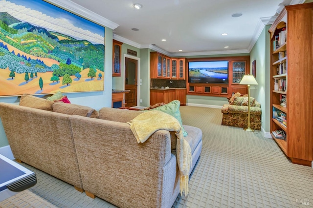carpeted living room with baseboards, recessed lighting, and crown molding