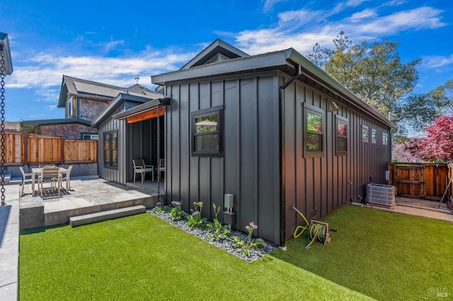 1108 Raymond Ave, Napa, CA 94559 - exterior space featuring central air condition unit and fence