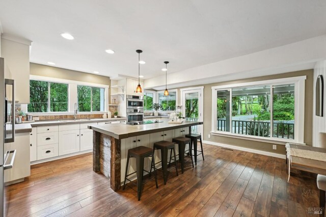 4040 Burnside Rd, Sebastopol, CA 95472 - view of front of property featuring covered porch