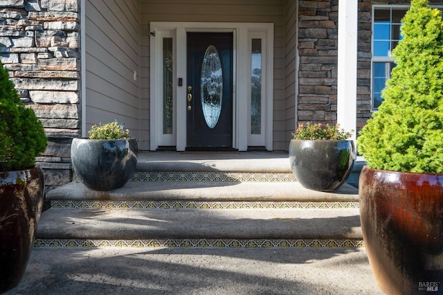 146 Shelina Vista Ln, Petaluma, CA 94952 - entrance to property with stone siding