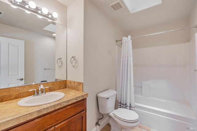 full bath featuring shower / bath combination with curtain, vanity, visible vents, and toilet