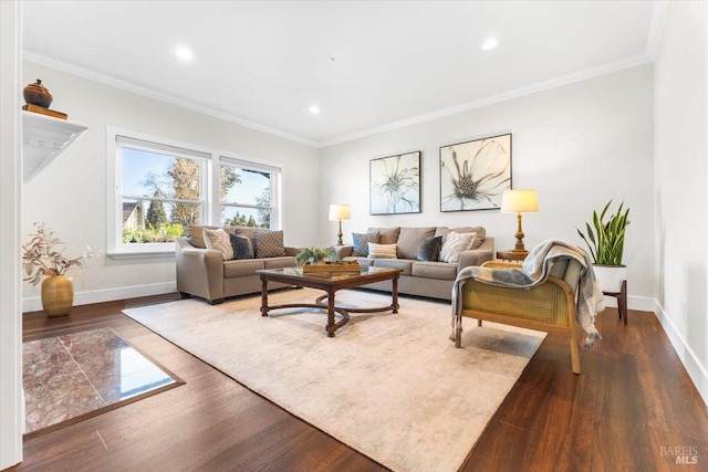 433 Tee Ct, Healdsburg, CA 95448 - living area with recessed lighting, baseboards, crown molding, and wood finished floors