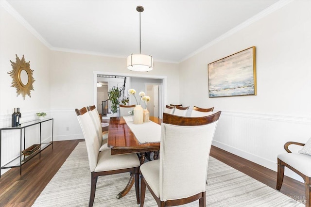 433 Tee Ct, Healdsburg, CA 95448 - dining room featuring wood finished floors, baseboards, ornamental molding, and a wainscoted wall