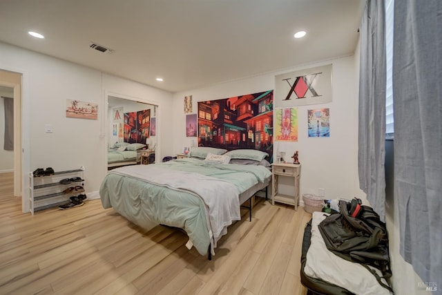 368 Lily St, Fairfield, CA 94533 - bedroom featuring light wood-style floors, recessed lighting, and a closet