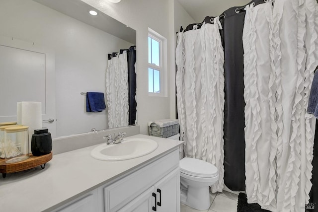 1090 Swarthmore Ct, Dixon, CA 95620 - bathroom with vanity, toilet, and a shower with shower curtain