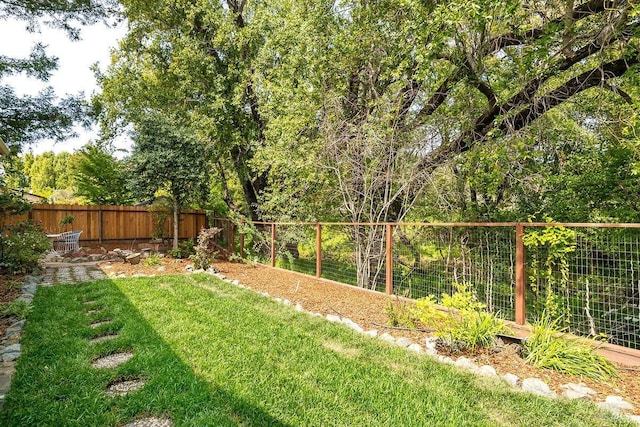 436 Calle De La Mesa, Novato, CA 94949 - view of yard