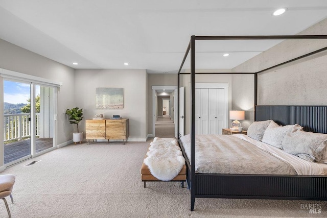 bedroom featuring visible vents, baseboards, carpet floors, recessed lighting, and access to outside