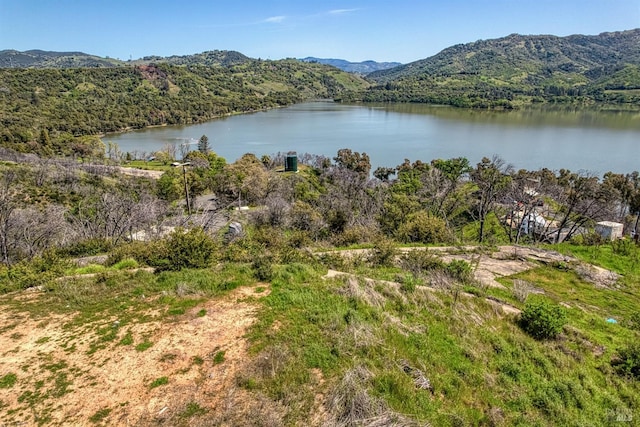 5851 Lake Ridge Dr, Ukiah, CA 95482