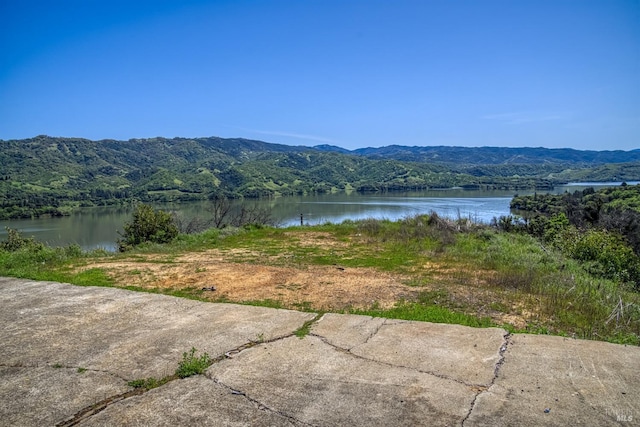 5851 Lake Ridge Dr, Ukiah, CA 95482