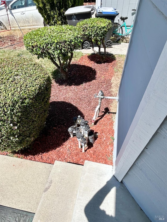 261 Bridgewater Cir, Suisun City, CA 94585 - view of yard