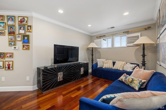 living area featuring ornamental molding, visible vents, recessed lighting, wood-type flooring, and baseboards