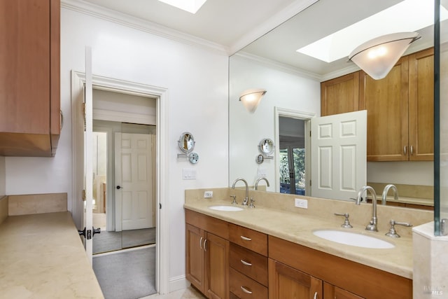 1065 Meadowsweet Dr, Corte Madera, CA 94925 - full bath featuring a sink, a skylight, double vanity, and crown molding
