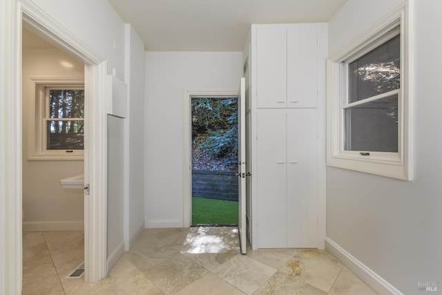 1065 Meadowsweet Dr, Corte Madera, CA 94925 - entrance foyer featuring baseboards