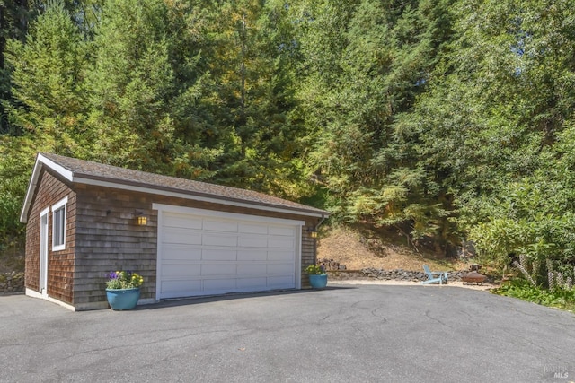 1065 Meadowsweet Dr, Corte Madera, CA 94925 - view of detached garage