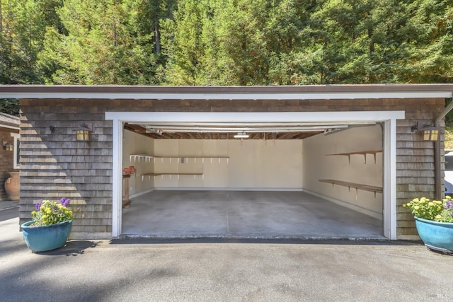 1065 Meadowsweet Dr, Corte Madera, CA 94925 - garage with driveway