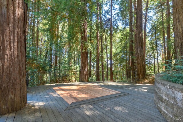 1065 Meadowsweet Dr, Corte Madera, CA 94925 - wooden terrace featuring a forest view