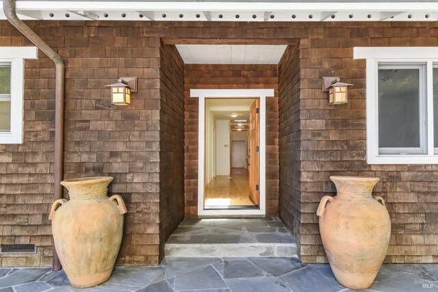 1065 Meadowsweet Dr, Corte Madera, CA 94925 - view of doorway to property