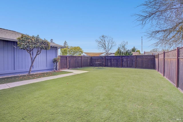 1464 Mcgregor Ave, Petaluma, CA 94954 - view of yard