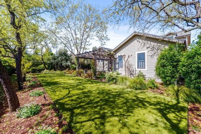 999 Pratt Ave, Saint Helena, CA 94574 - view of yard featuring a pergola
