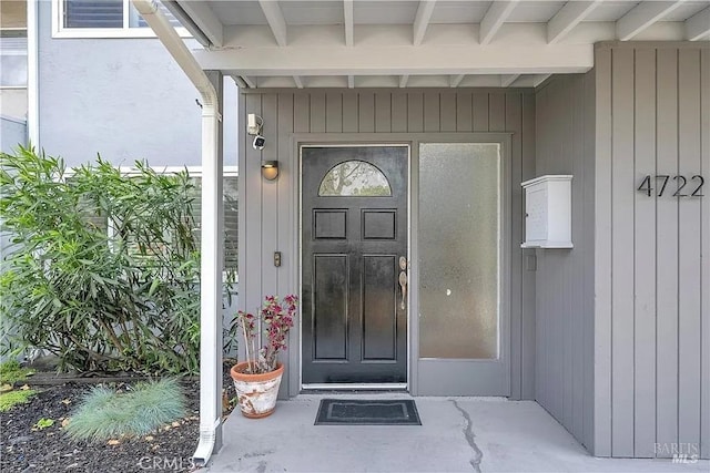 view of property entrance