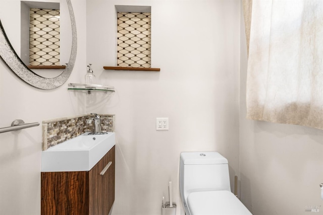 1595 Cinnamond St, Napa, CA 94559 - bathroom featuring vanity and toilet