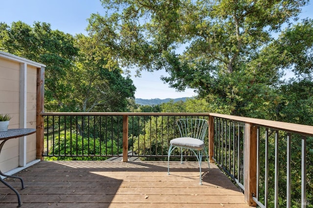 299 Via Barranca, Greenbrae, CA 94904 - view of wooden deck