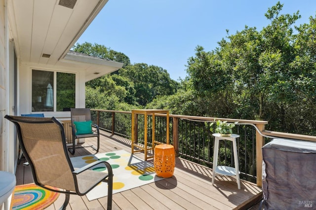 299 Via Barranca, Greenbrae, CA 94904 - view of wooden deck