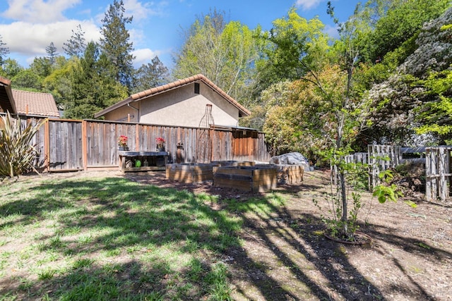 view of yard with fence