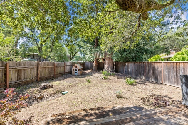 view of yard featuring a fenced backyard