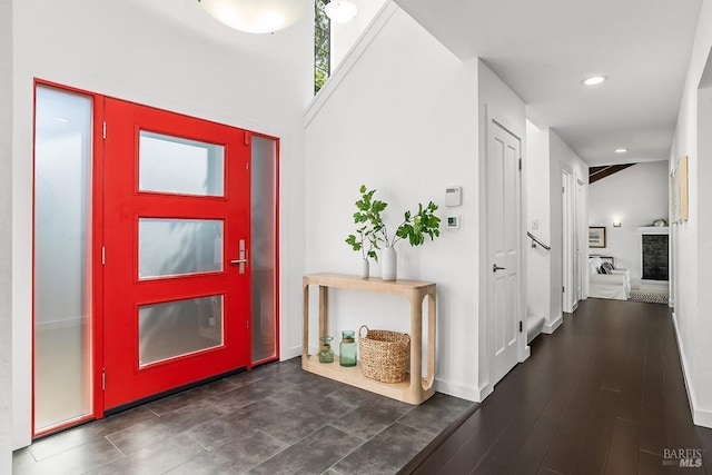 2532 Laguna Vista Dr, Novato, CA 94945 - foyer with baseboards and recessed lighting