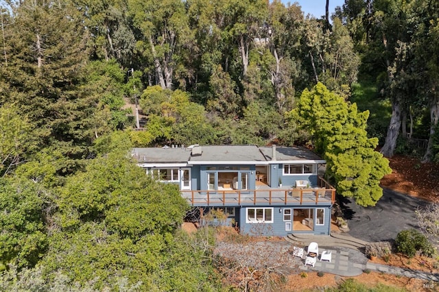 bird's eye view with a forest view
