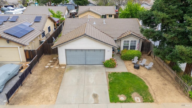 1864 Quail Meadows Cir, Vacaville, CA 95687 - traditional-style home featuring fence and a residential view