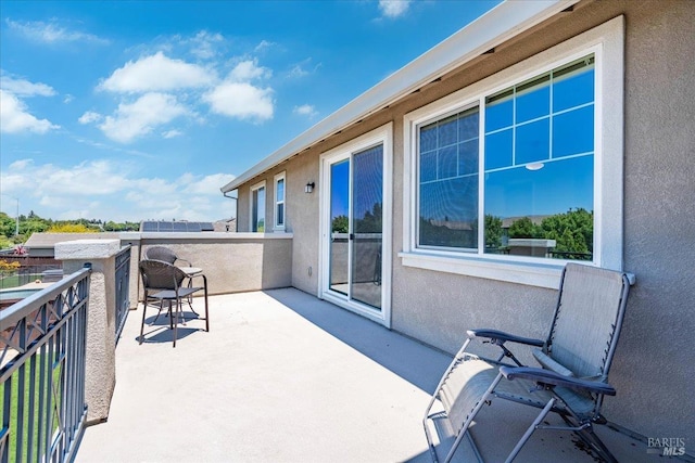 1012 Capitola Ct, Vacaville, CA 95687 - view of patio / terrace