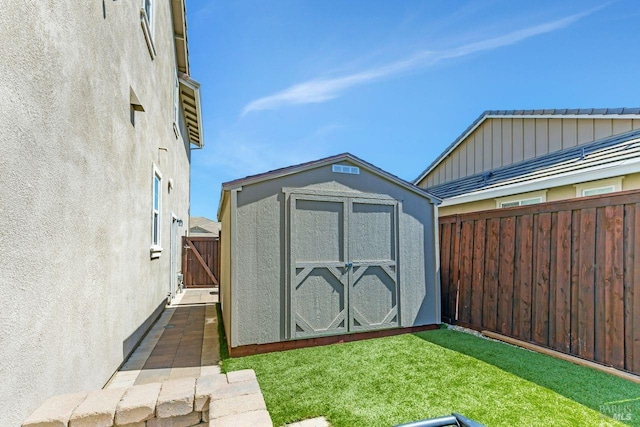 1012 Capitola Ct, Vacaville, CA 95687 - view of shed featuring a fenced backyard