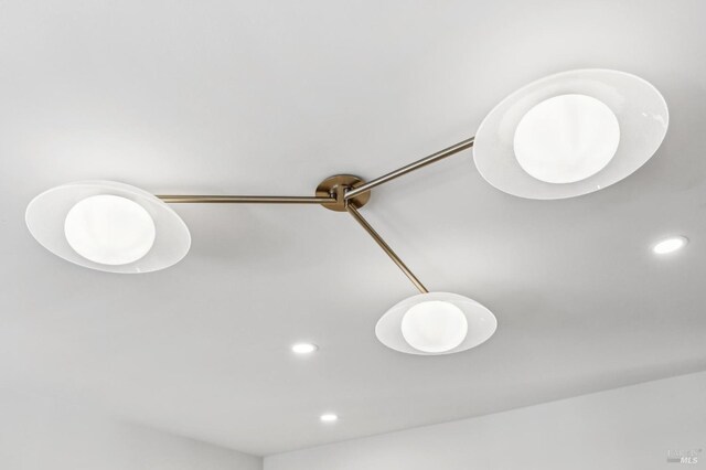354 Forrest Ave, Fairfax, CA 94930 - detailed view of recessed lighting