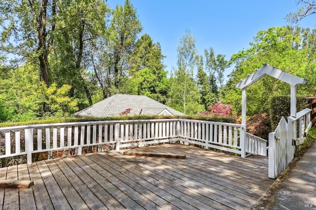 354 Forrest Ave, Fairfax, CA 94930 - view of wooden deck