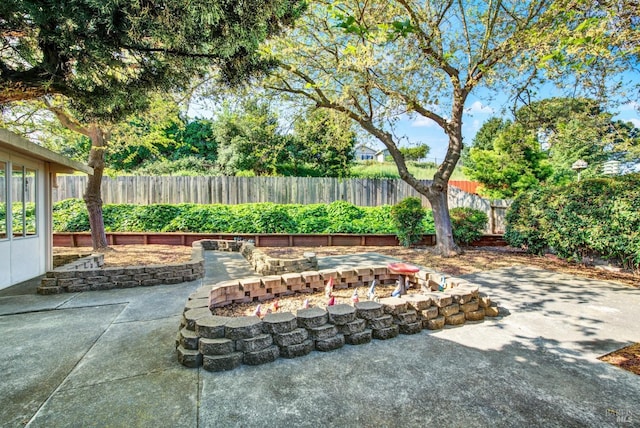 410 Duvall Ct, Benicia, CA 94510 - view of yard featuring a patio and a fenced backyard